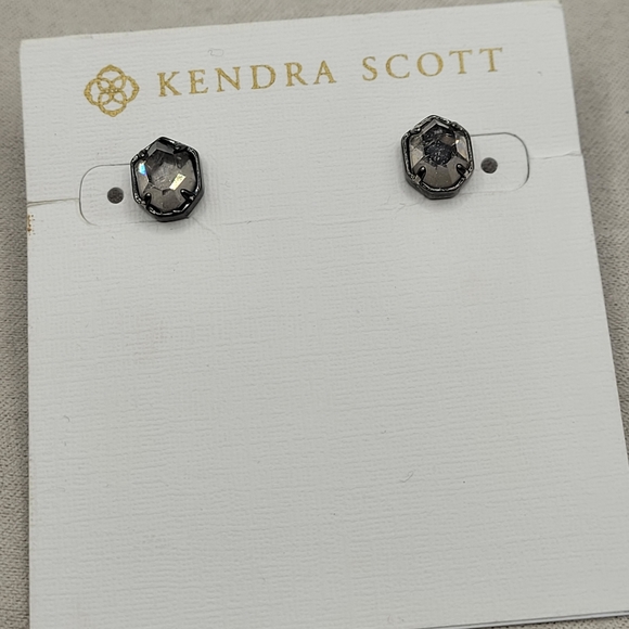 Kendra Scott Jewelry - Kendra Scott Gunmetal Logan Studs